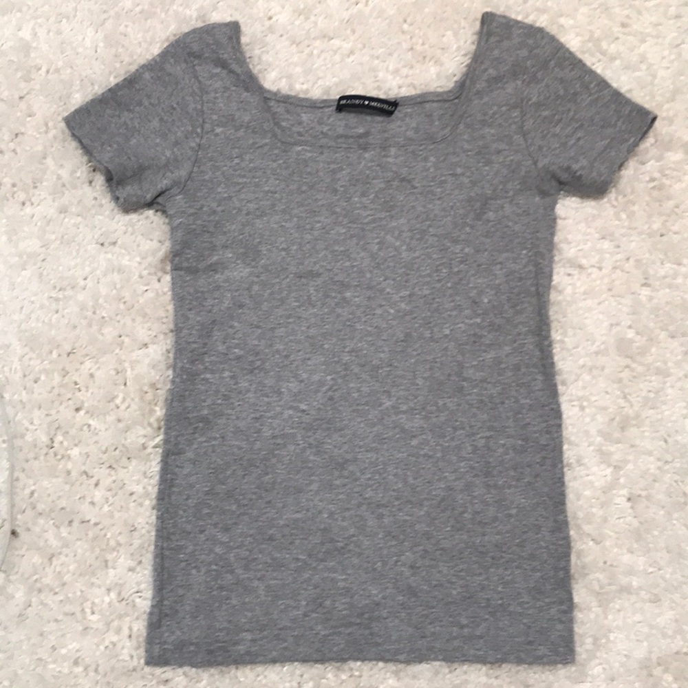 Brandy Melville short sleeve top (tight fitting)